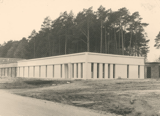 1968 - Une usine CLEN dans la forêt