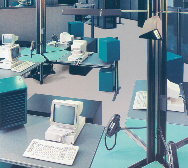 1985 - Mobilier de bureaux